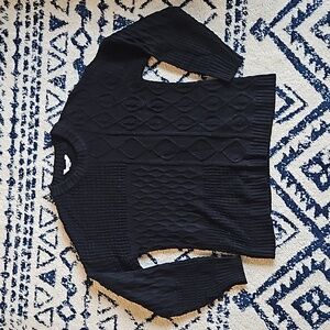 *FREE Sz L Time and Tru Black Light Cable Sweater
